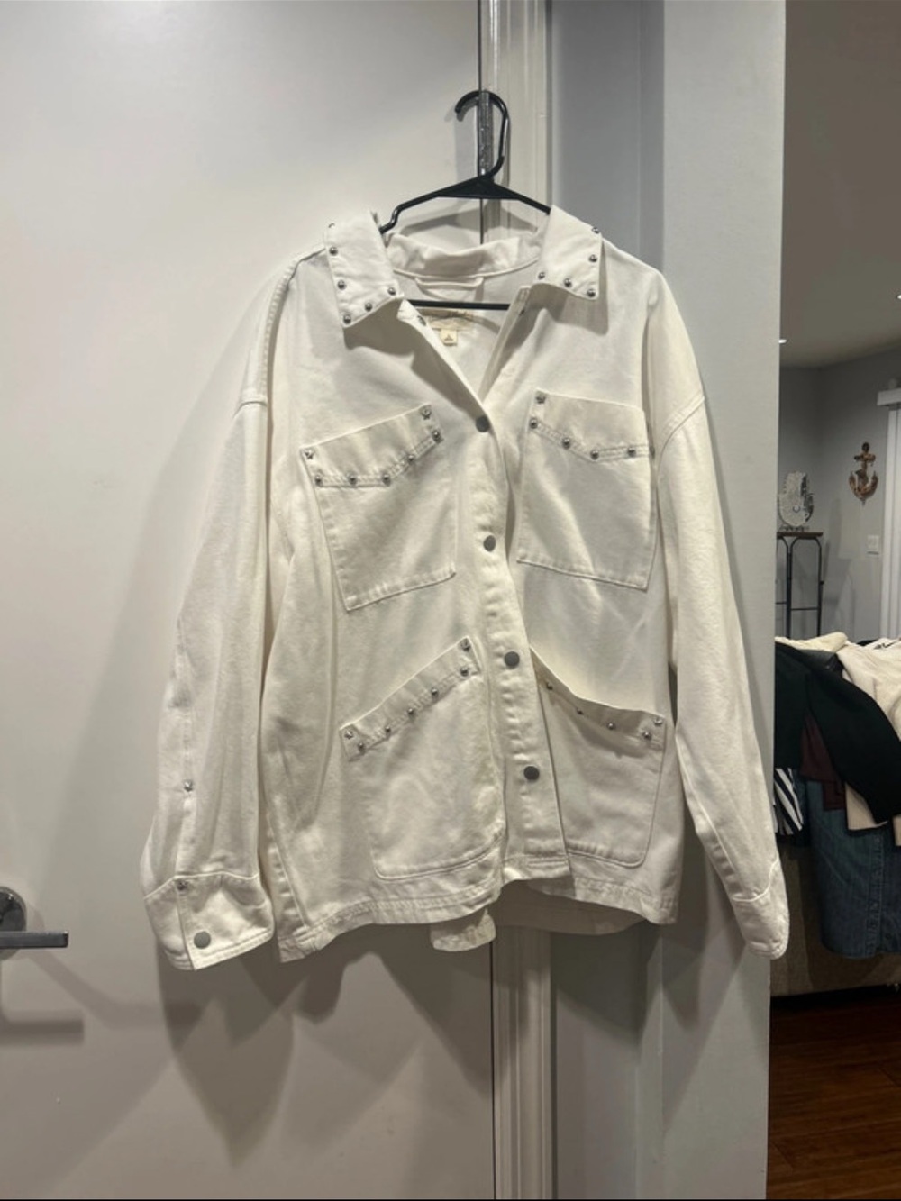 NWT Universal Thread White Stud-Embellished Jean Jacket
